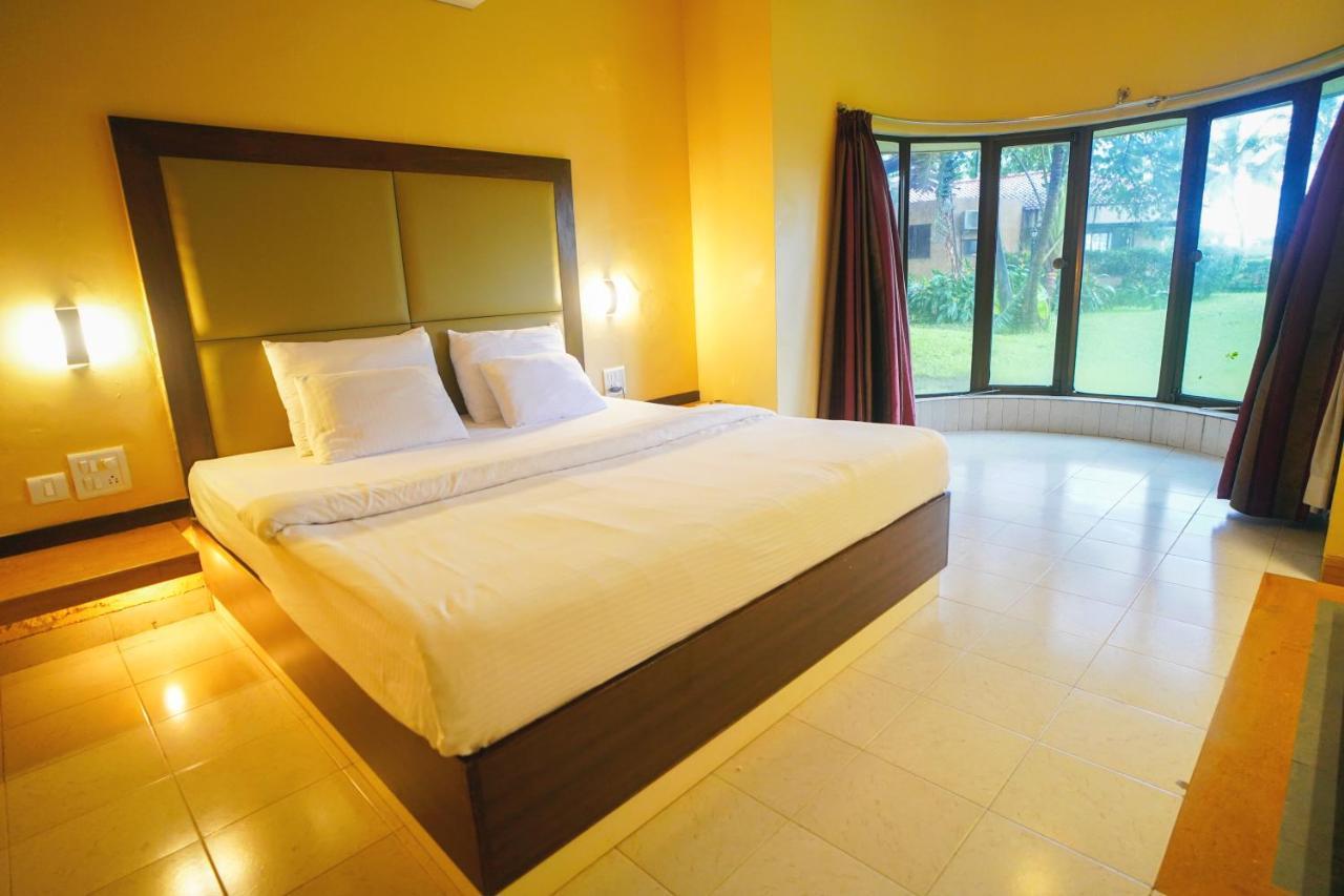 Treasure Island Resorts 罗纳瓦拉 外观 照片